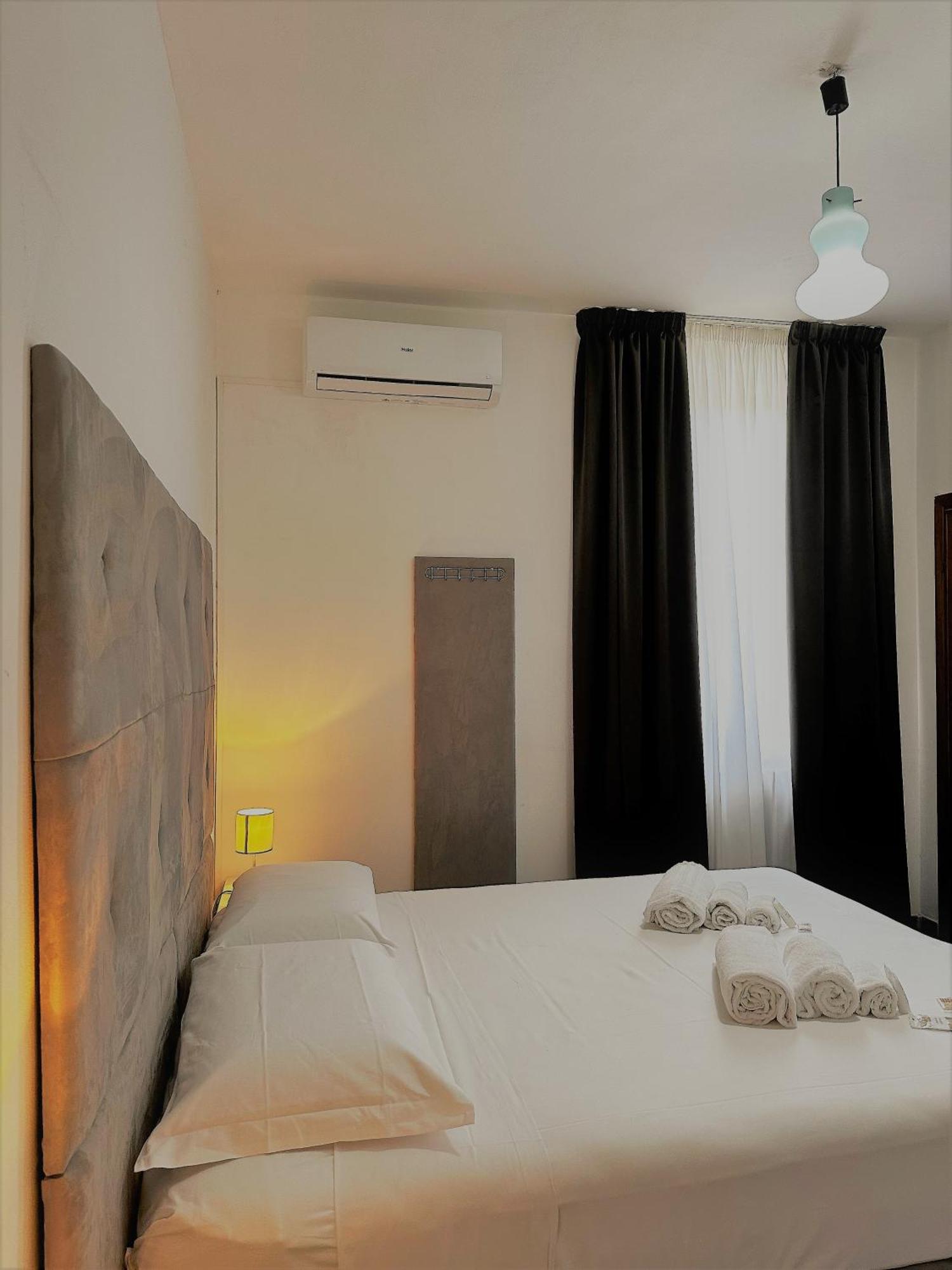 Hotel The Flash - Venturina Terme Bagian luar foto