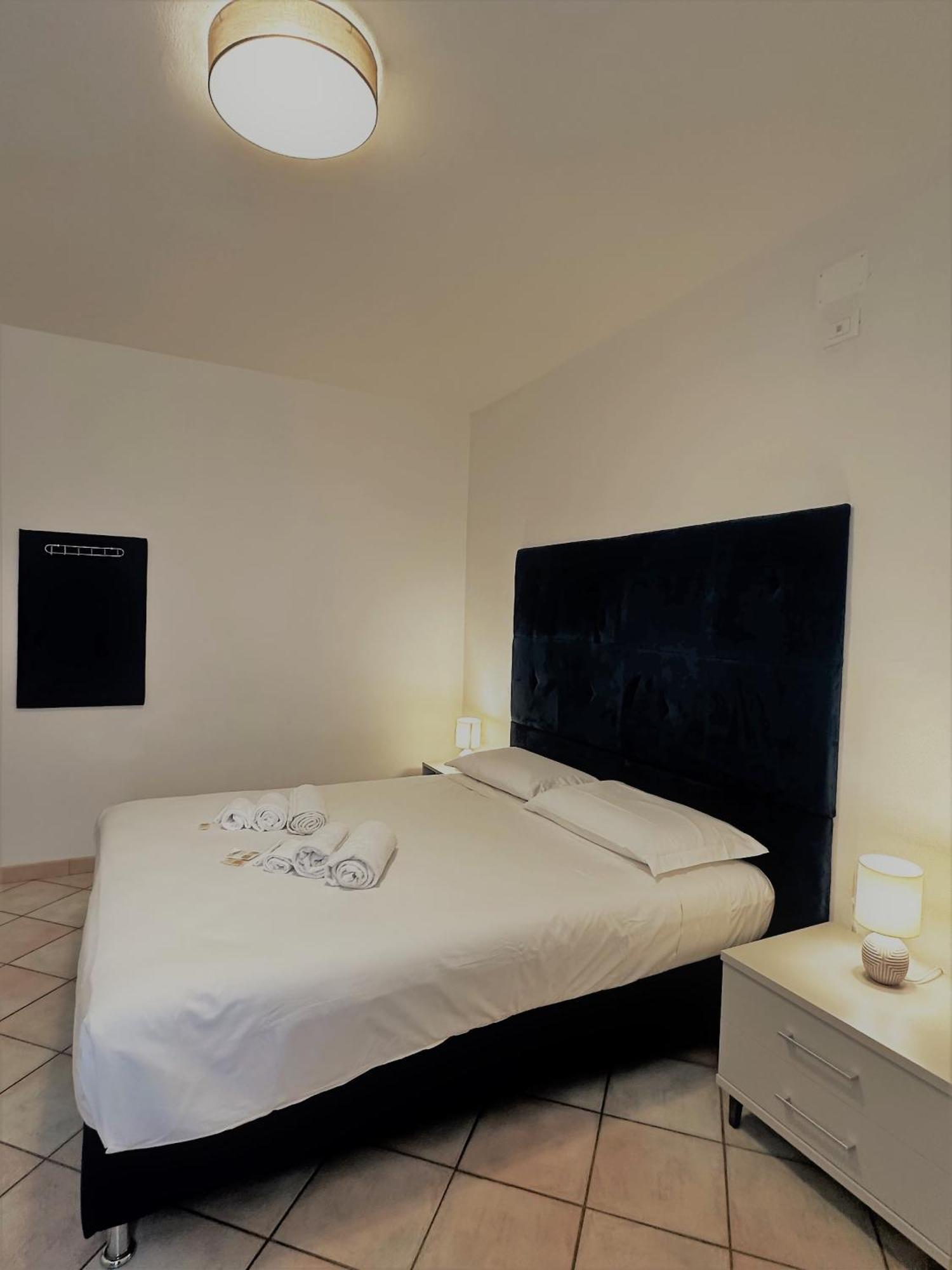 Hotel The Flash - Venturina Terme Bagian luar foto